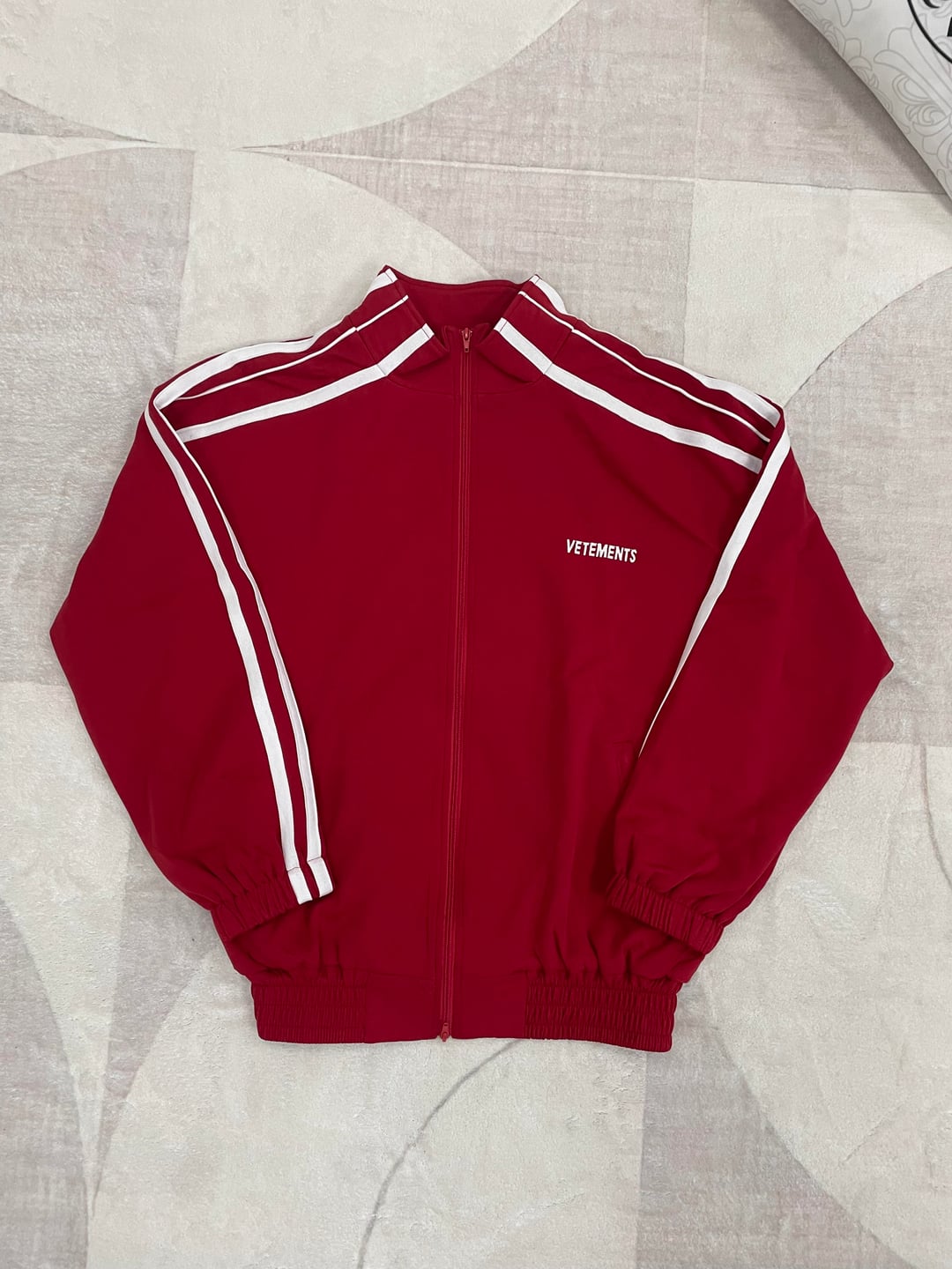 vetements tracksuit